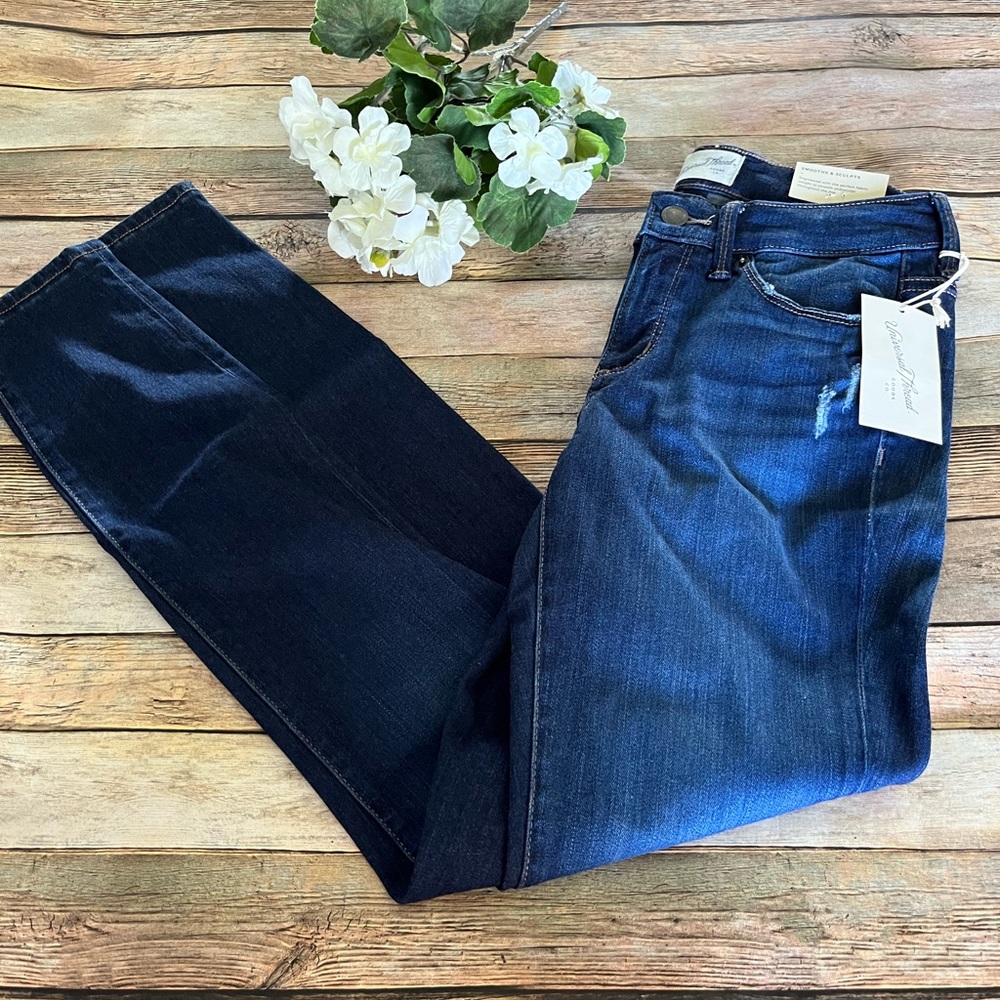 NWT Universal Thread Dark Wash Mid Rise Skinny Jeans Size 00/24R